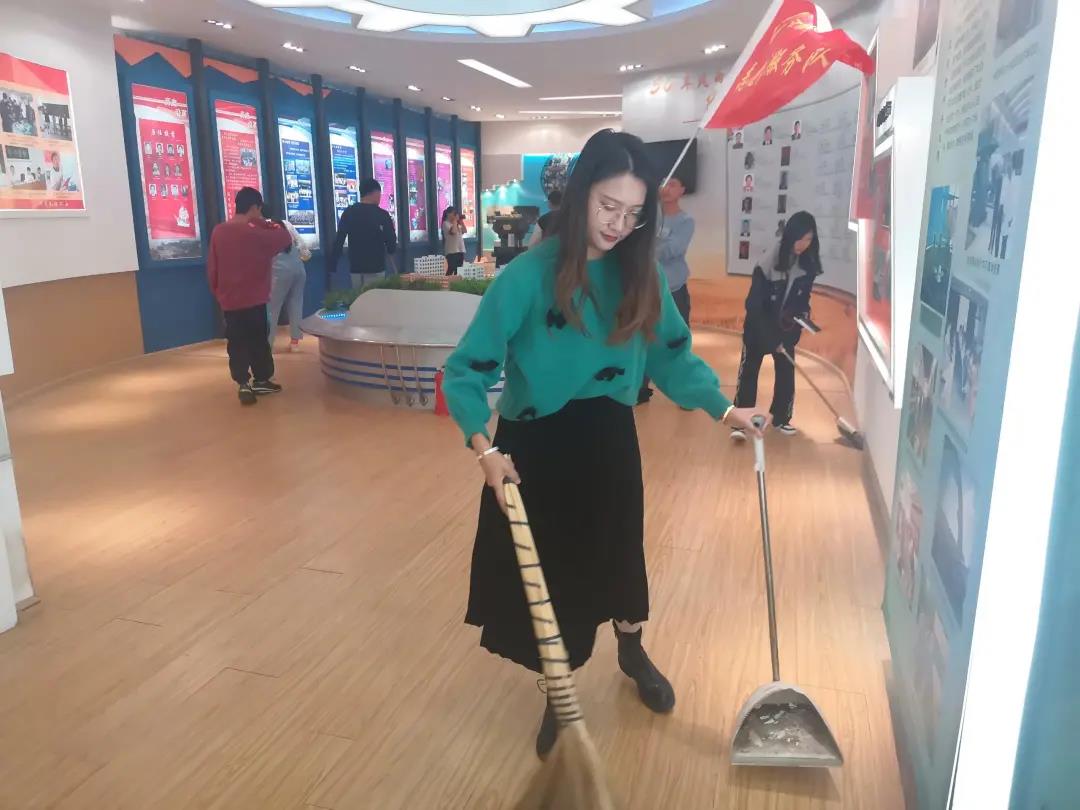 2.jpg 2.jpg